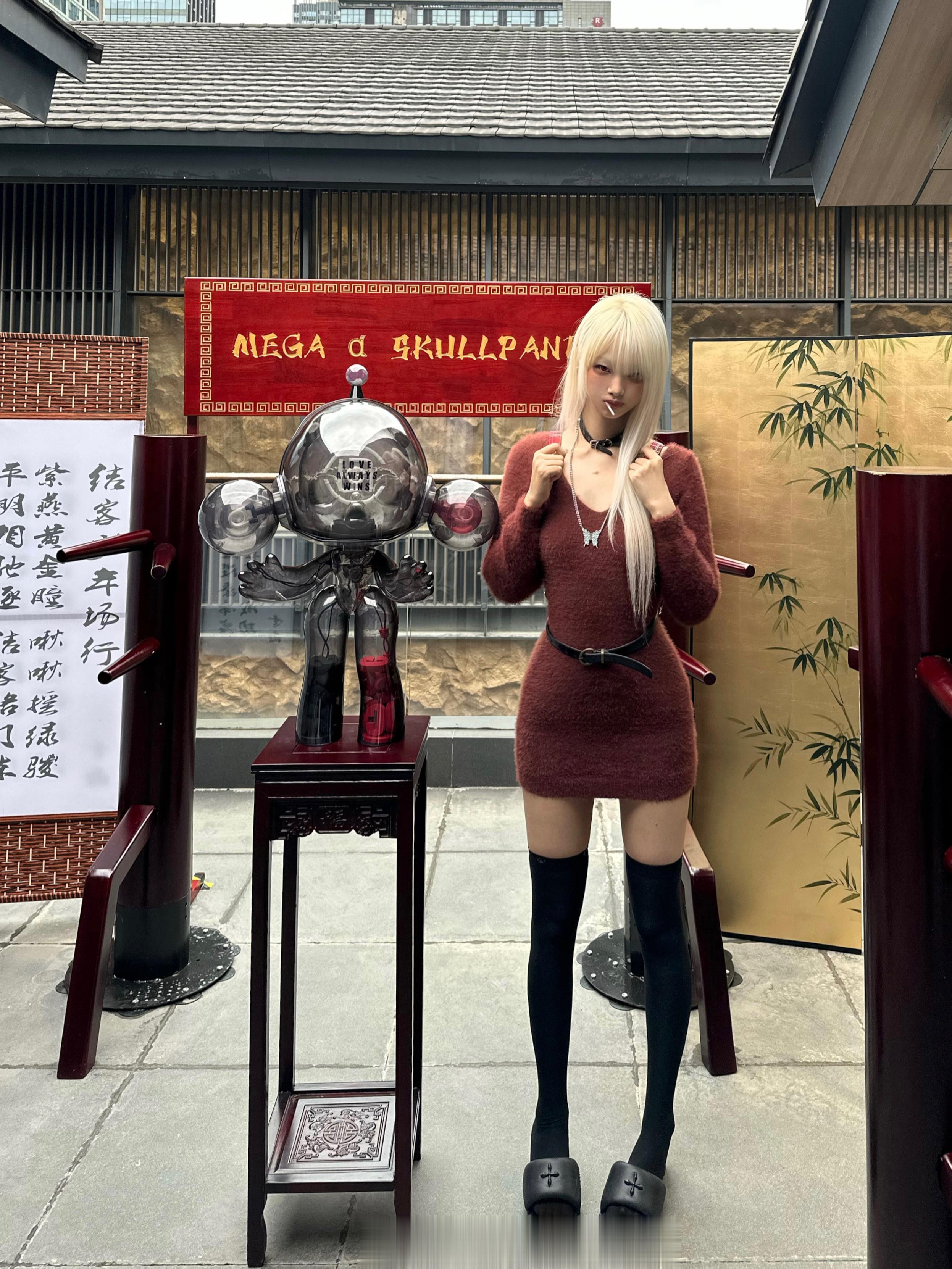 大腿袜统治世界！ ​​​
