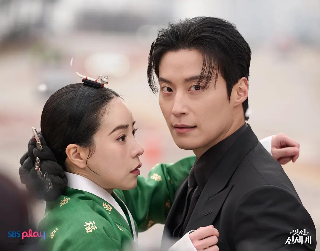 林智妍许南俊这部的网飞官方中文名是《我的王室死对头》哈哈哈哈哈哈哈哈哈哈哈哈哈哈