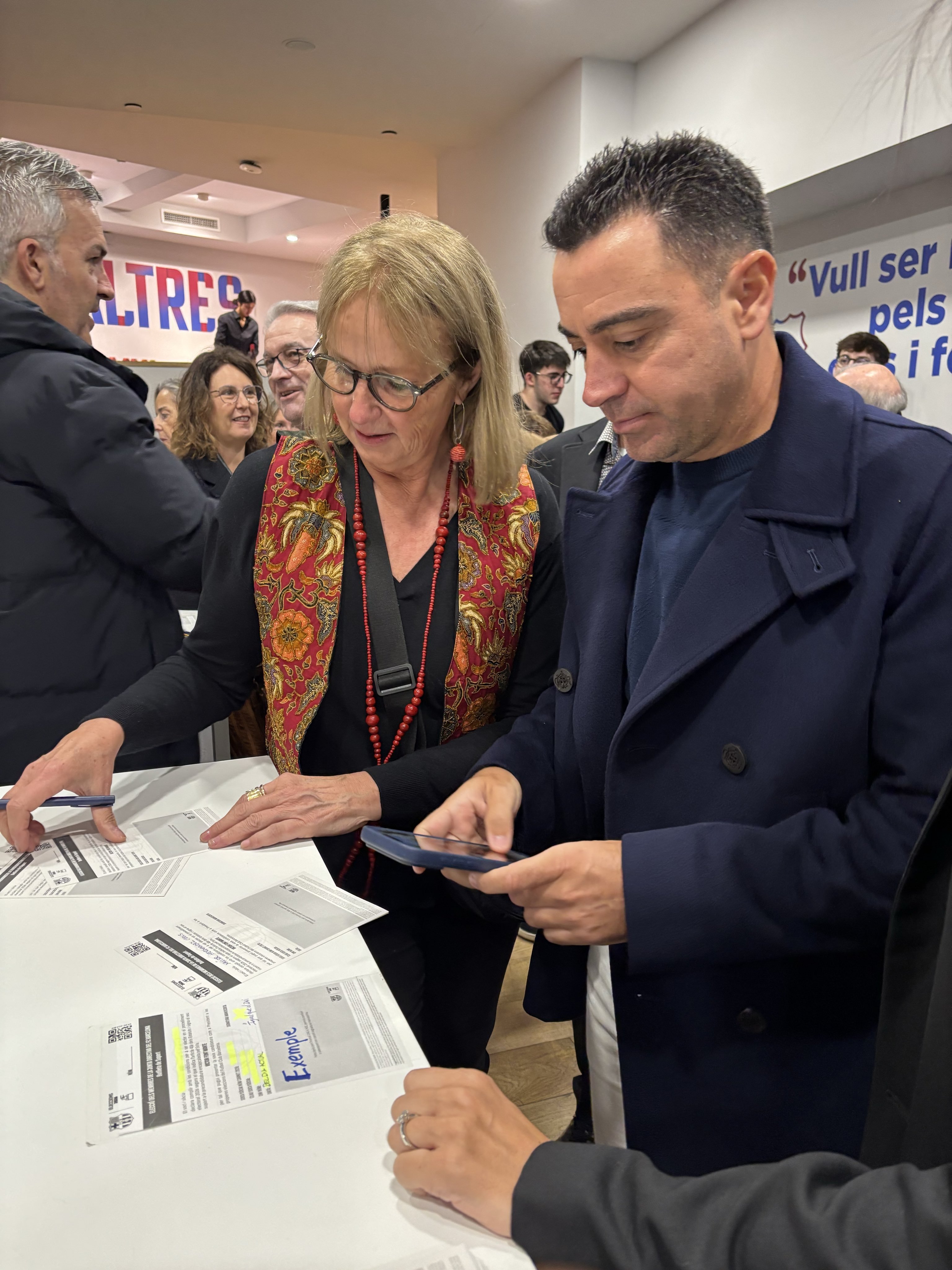 哈维为丰特投选票。巴萨vs比利亚雷亚尔巴萨至死不渝红蓝魂