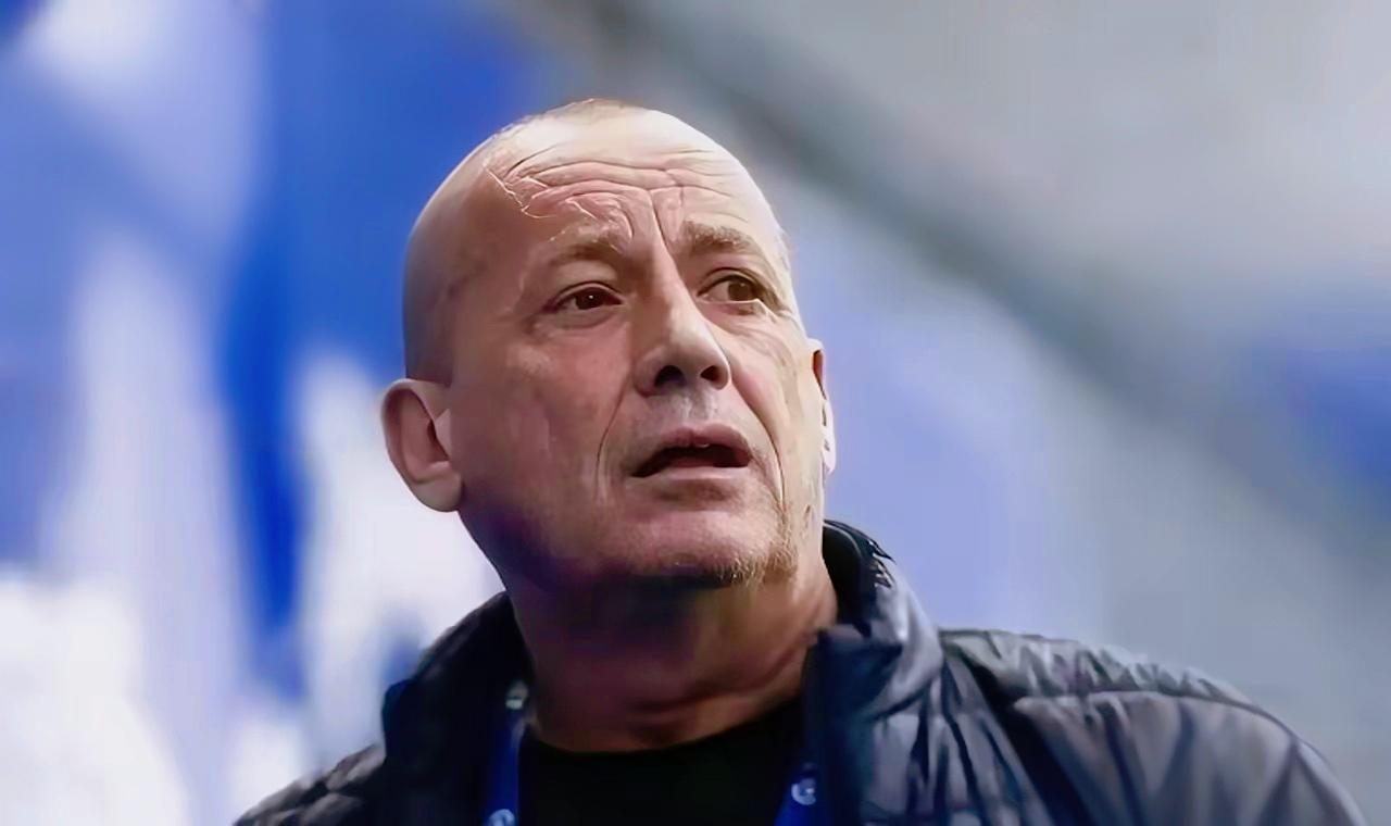 法国人这次办事儿，
绝对是给全世界都上了一课，
这手段真叫一个狠！
科西嘉独立头