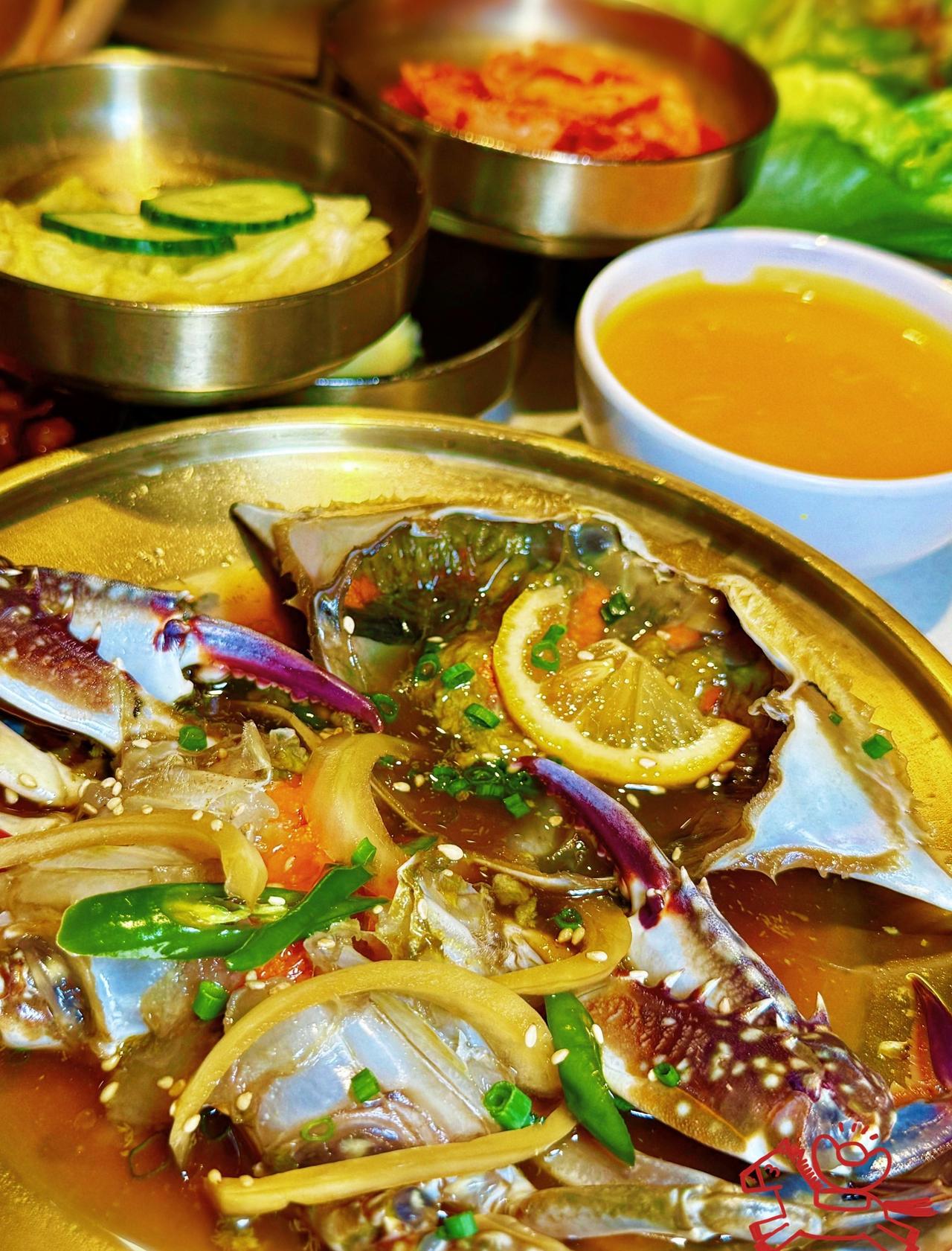 被宋亚轩种草的韩料店！活八爪鱼真的会“越狱”
📍广州 笑谈小街·韩国料理(珠江
