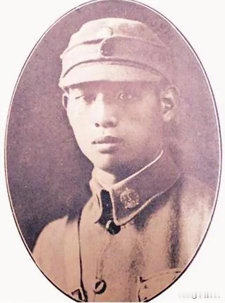 1939年，面对日军重兵包围，国军师长下令撤退，谁知国军营长史恩华却说：“军人没