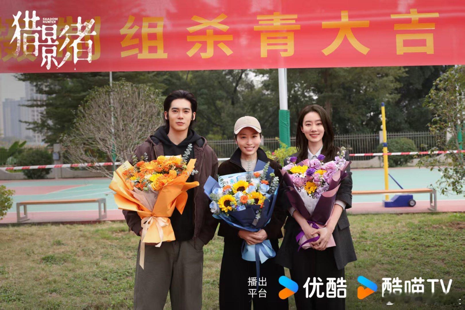 谁懂电影脸演悬疑片的含金量电影脸演悬疑片，张小斐于适在《猎影者》里给出完美示范。