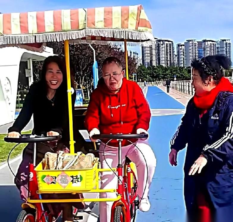 我跟你讲，千万别再说跟谁在一起都一样了。
你要是见过以前的魏海燕，再看看现在在海