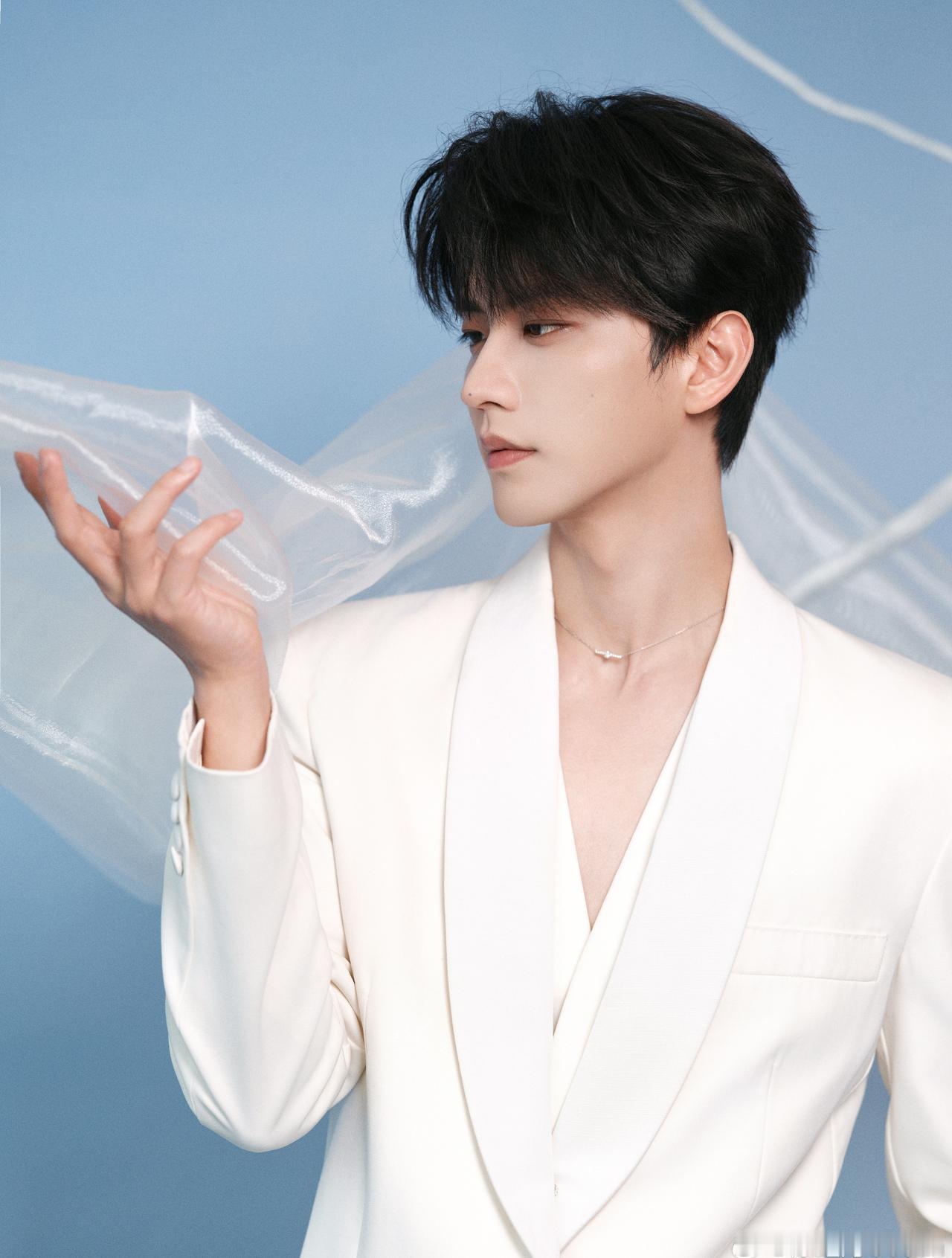 “拨开天空的乌云”———想对长沙的天气唱一句 你好春天海得是我陈鑫海[超话] ​