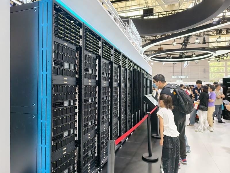 全球人工智能这场竞赛，真正能打的只有中国和美国。其他那些国家，无论是日本、印度，