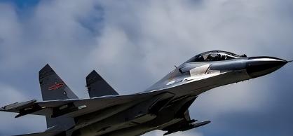 近期美国航母上发生的一件小事，直接反映出美国的动向，在伊朗问题上美国还没做好战争