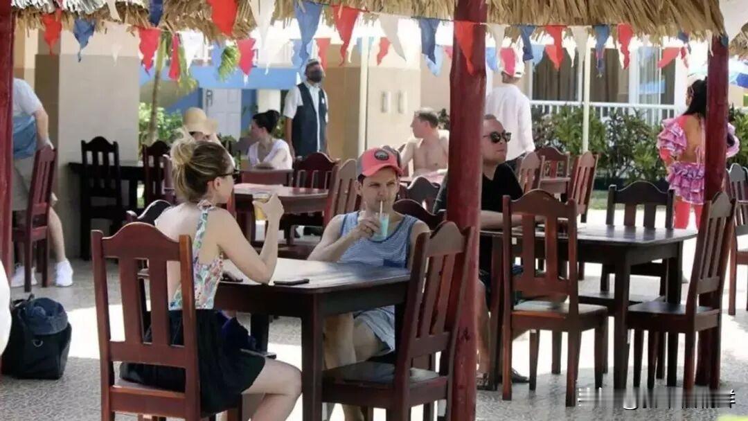 俄罗斯无奈撤侨：因古巴缺航油，4000 名俄公民滞留，将派空机接回
俄罗斯国际航