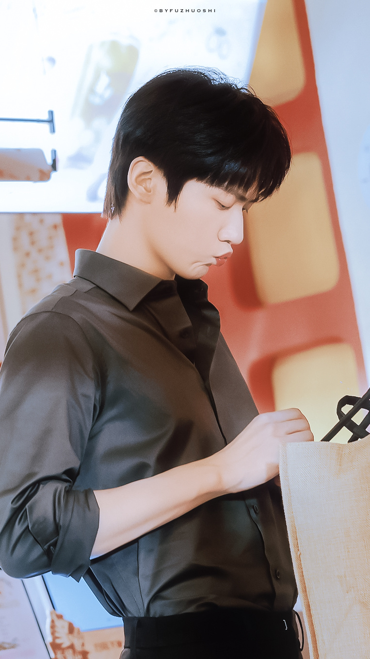 周柯宇｜周正老师💌周柯宇小城春色