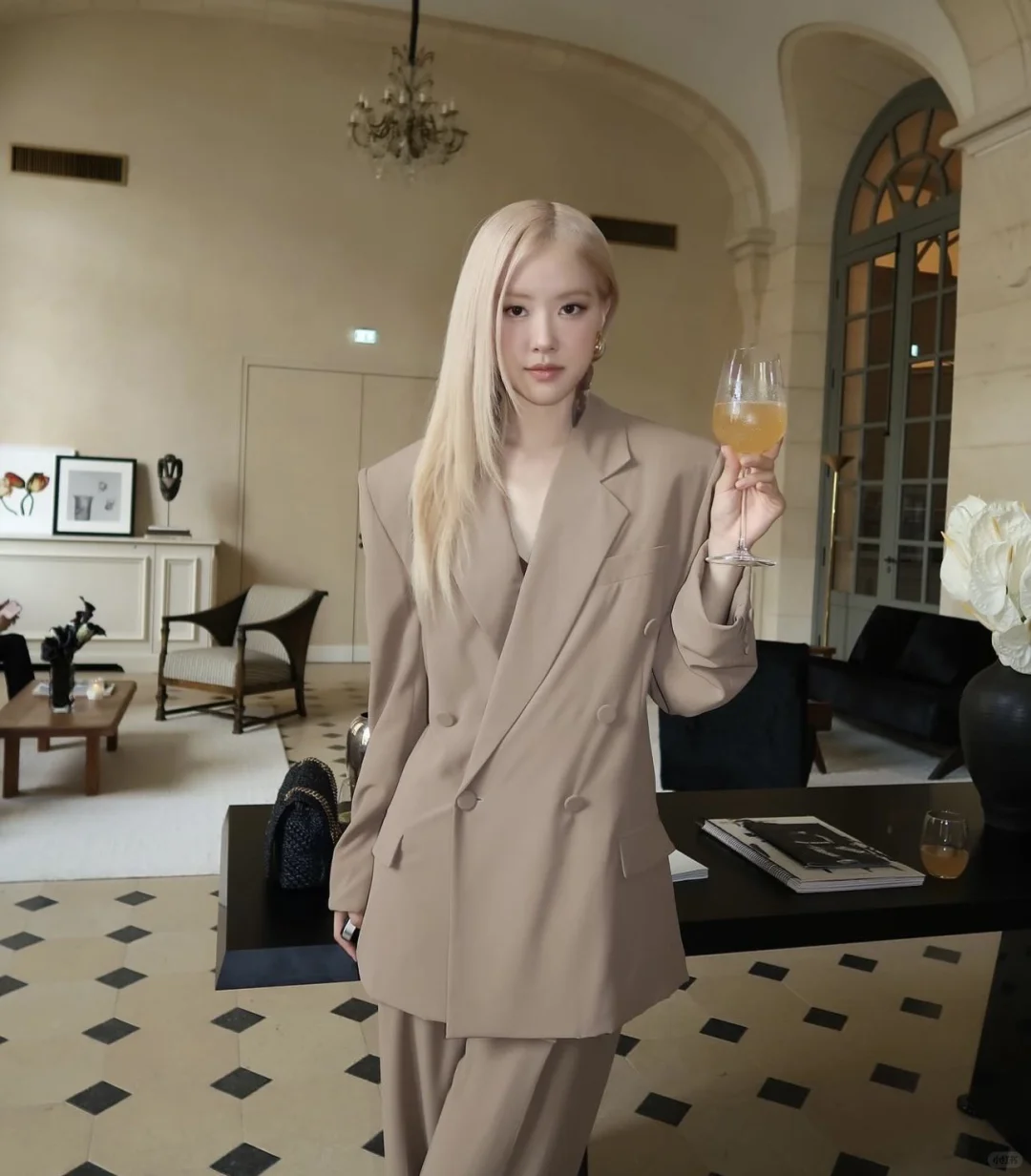 ANDAM时尚大奖评委ROSÉ🌹