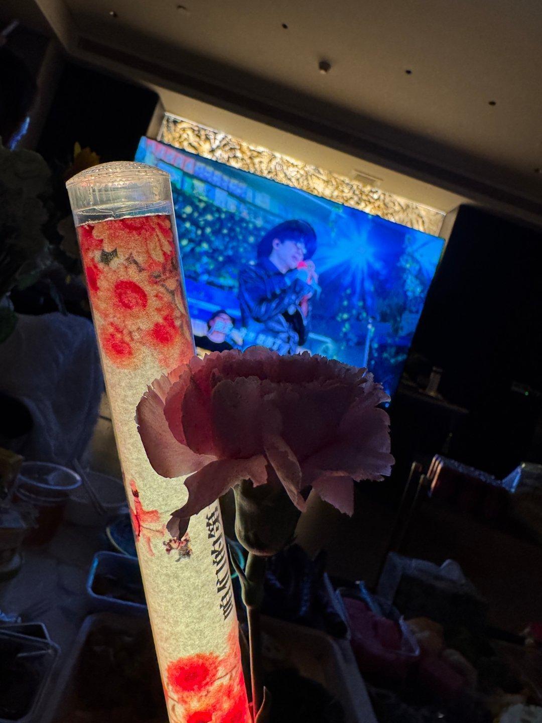 你们开心嘛？我很开心~戒断中~还好还好~我们22号就可以再见了 