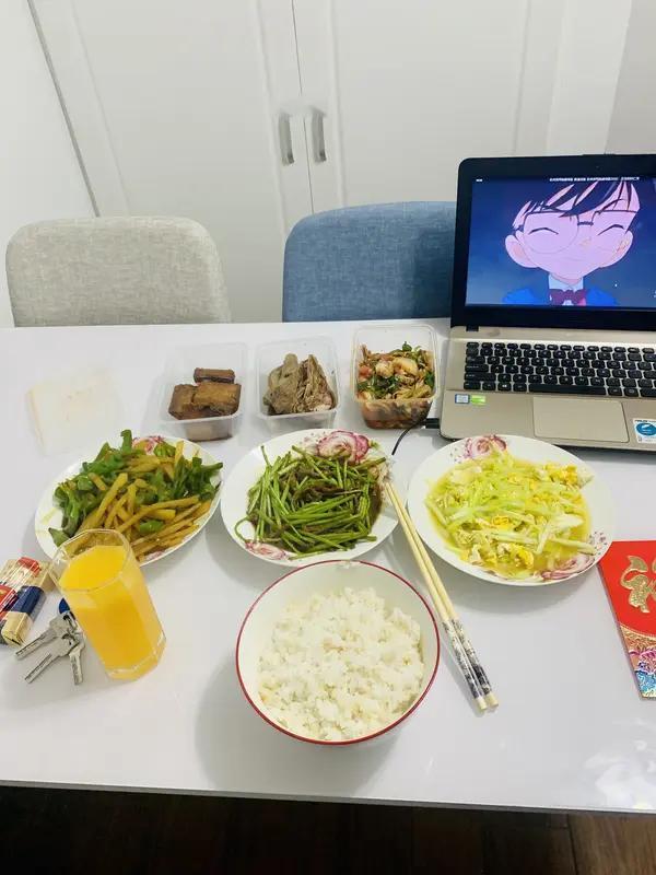 2026年正月初八开工，“初八开工，八方来财”的说法超火。这天全国迎来春节后首个