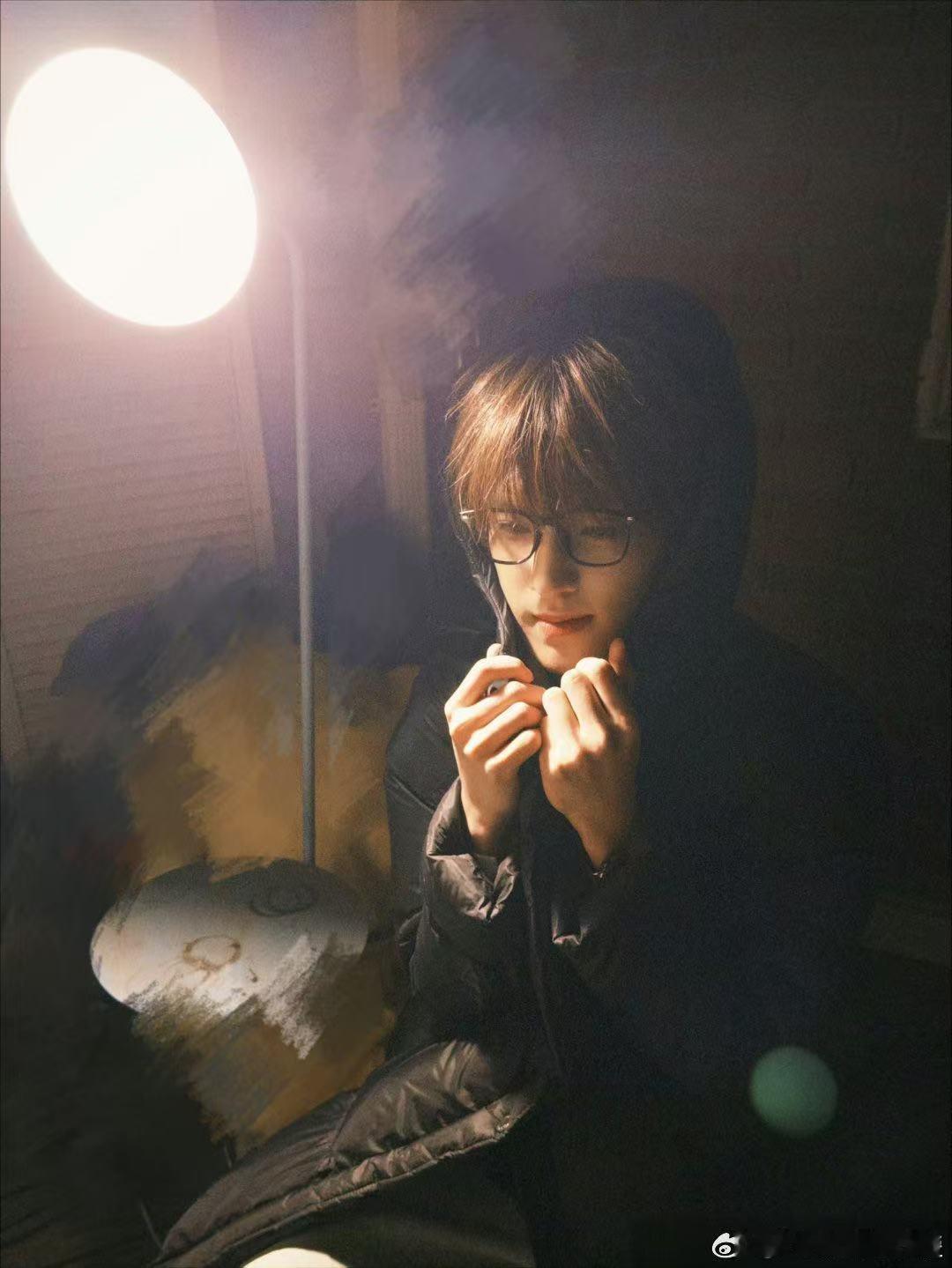 张泽禹课表 张泽禹也太会疼人了吧，知道大家要蹲八小时直播，刚拿到课表就赶紧出来报