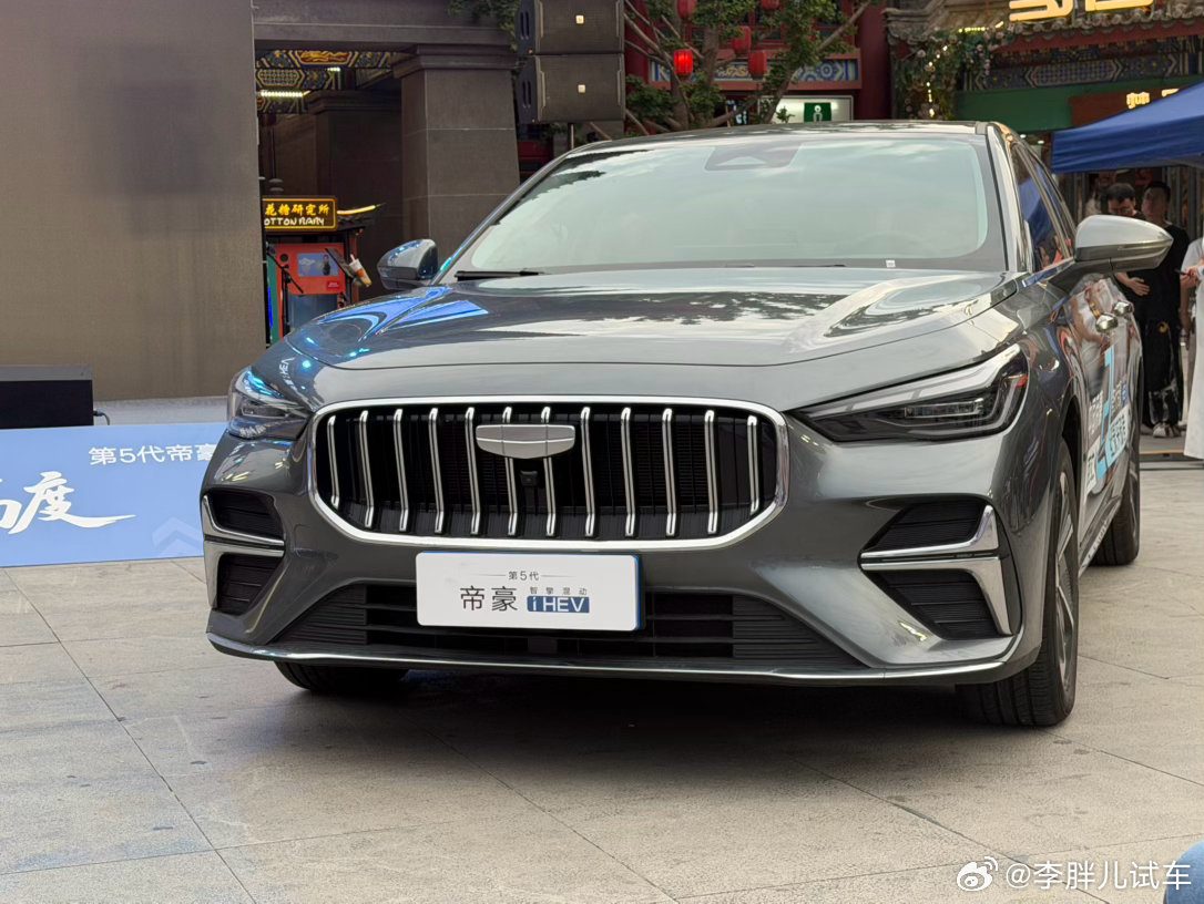 不到10万的“沃尔沃”？这个前脸也太像了，几乎就一模一样了…… 