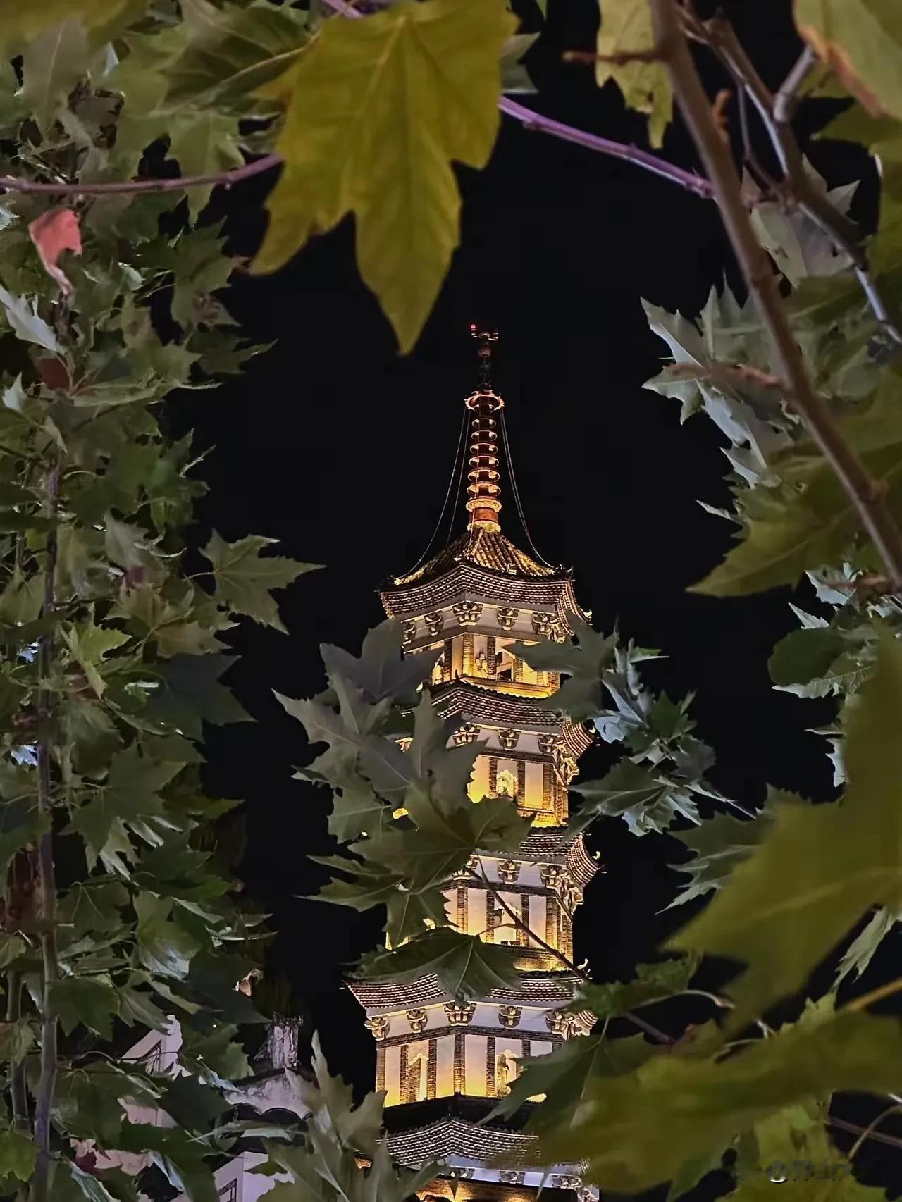 企业家着实不易，要默默承受常人难以想象的百般滋味和千种苦楚，真心为他们祈祷[祈祷