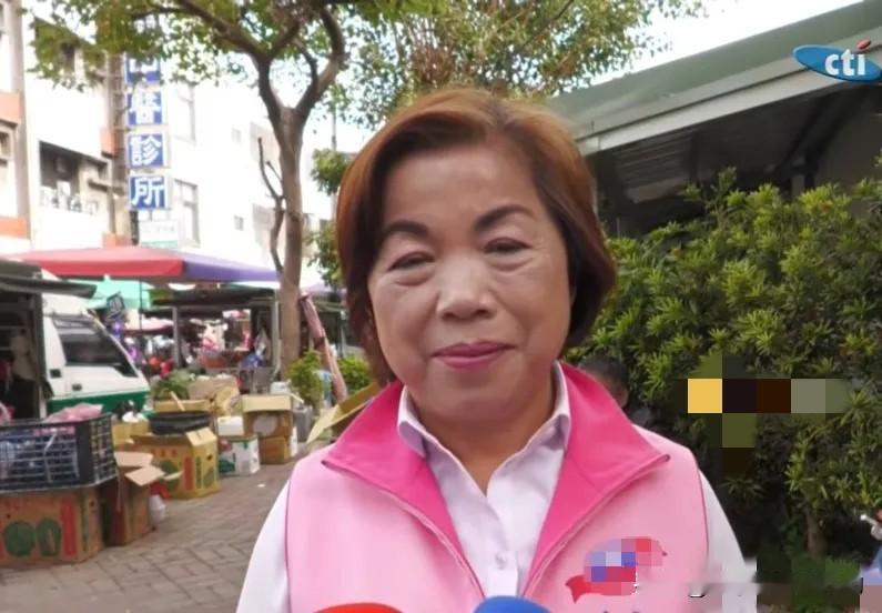 台中江启臣和杨琼樱好像是两位演员，这戏演得都换角色了。

前一段江启臣说没有收到