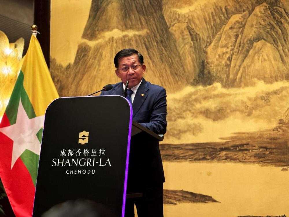 九三阅兵结束，敏昂莱最后一个离开中国，临走前提出一个不情之请。超越普京！缅甸代总