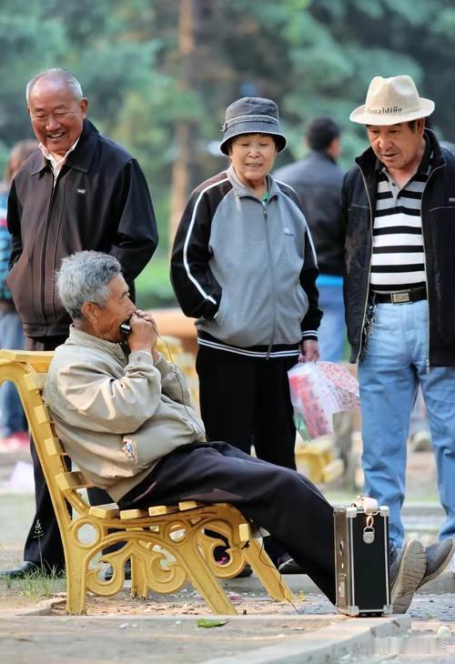 我国地大物博、人口众多，各地语言和风俗习惯也都不相同，因此时常被误解或闹出一些笑