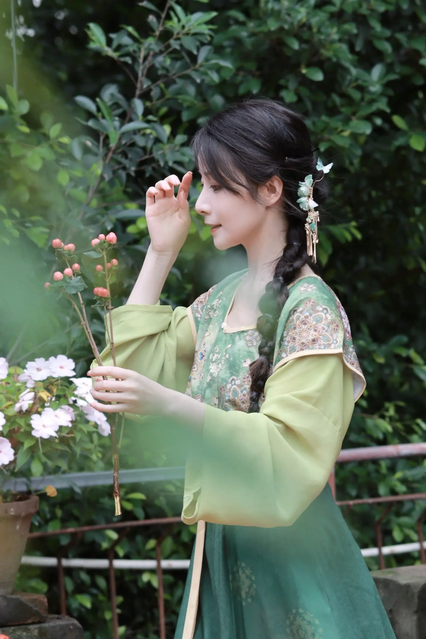 绿色