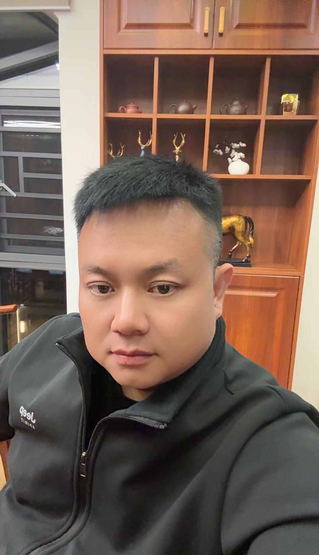 初二闲暇，在烟火氤氲里，慢品岁月悠长，静候马到成功。