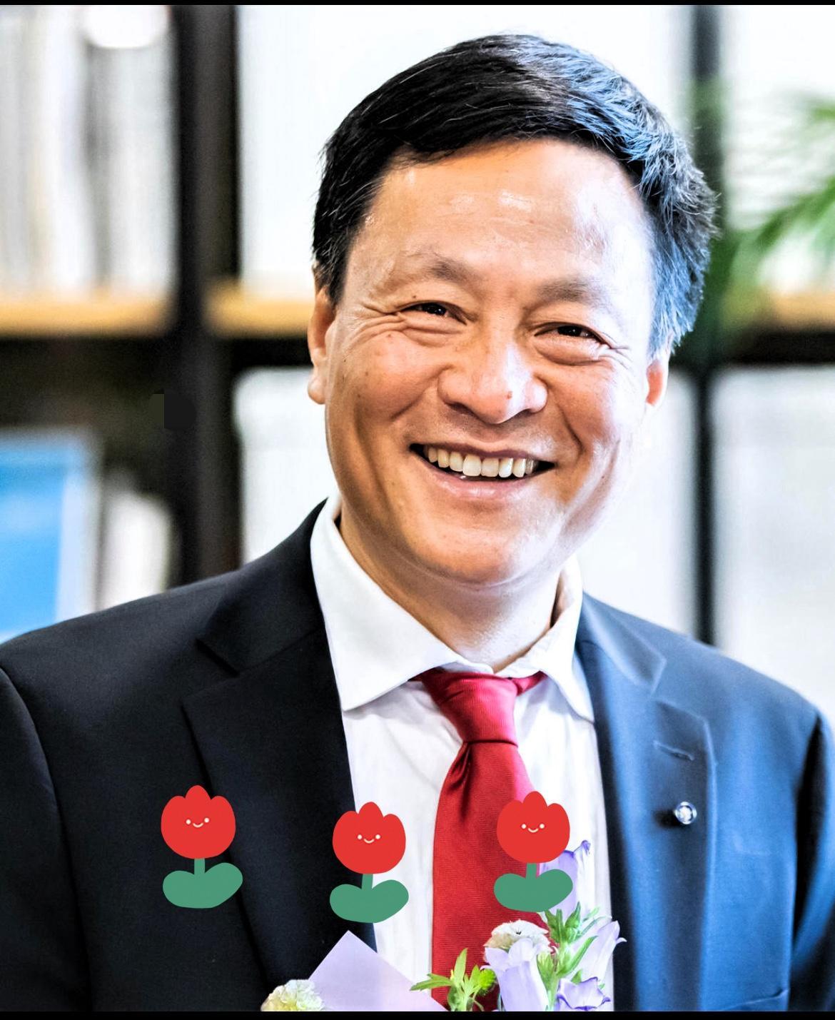惊爆！

北大教授俞孔坚巴西坠机遇难

生前最后视频一句“探秘刚刚开始”竟成绝响
