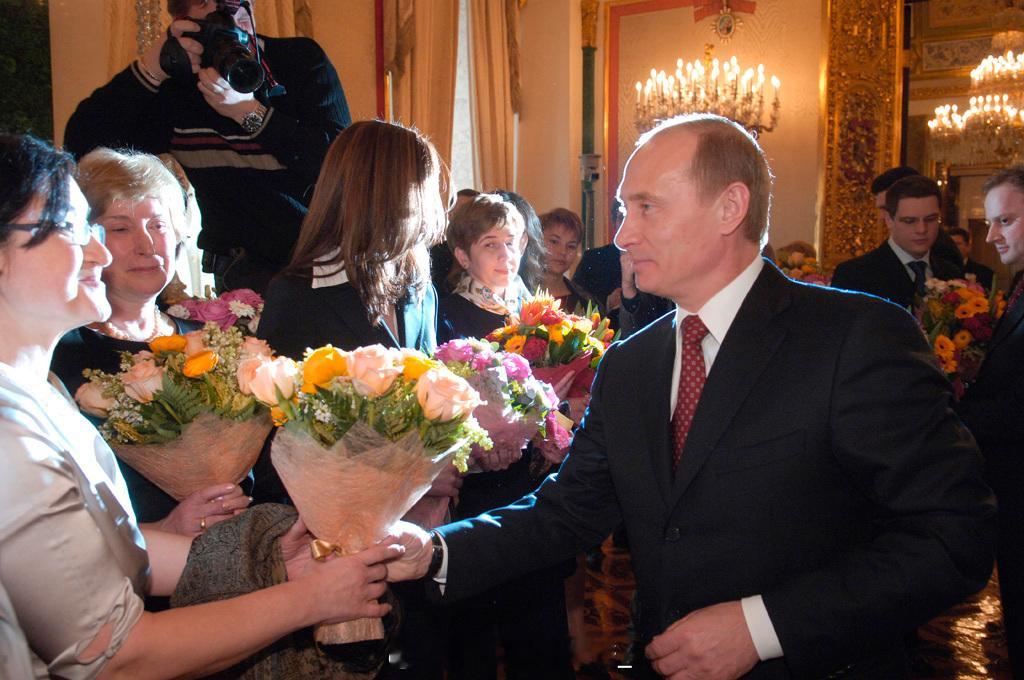 瓦洛佳小朋友[超话]  晚安[心] ​​​