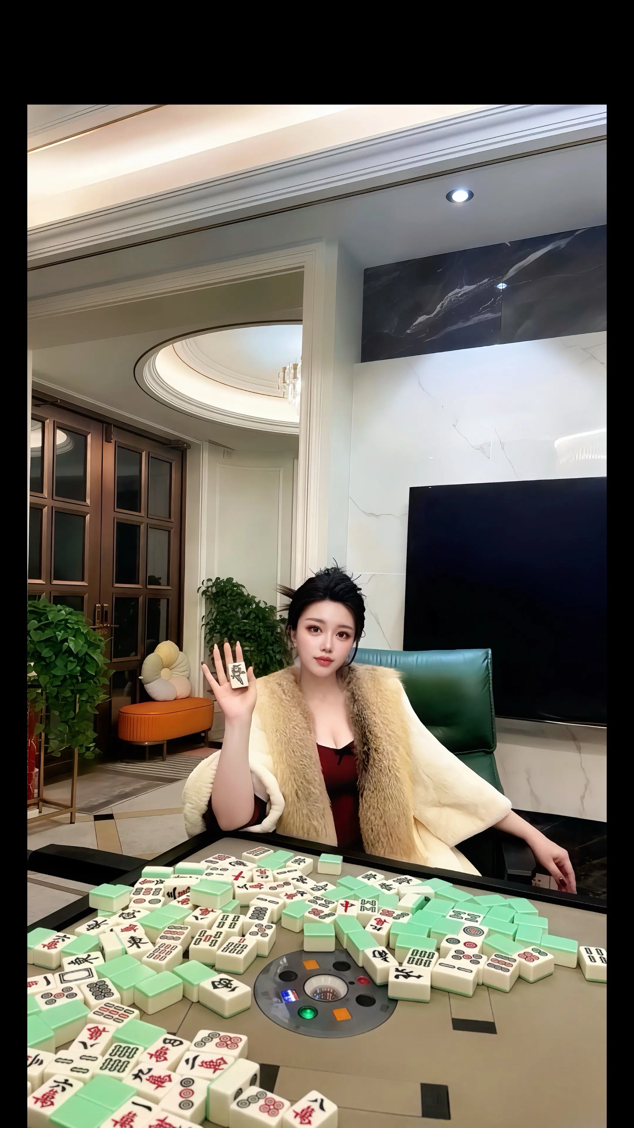 Money loves me. 我值得富足的生活，只要我打开金钱大门...