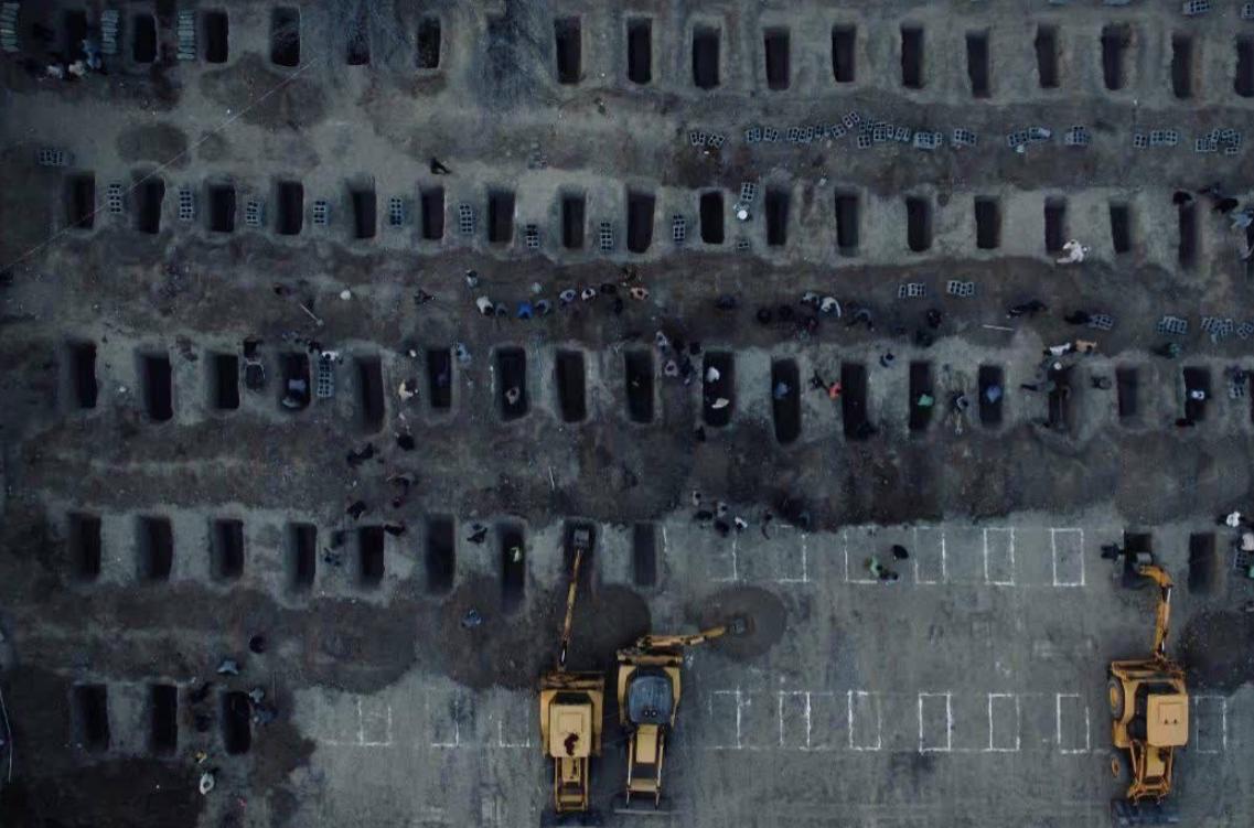 他们当中没有任何人说一句惋惜的话，没有任何人跪地请求原谅。俄罗斯外交部发言人扎哈