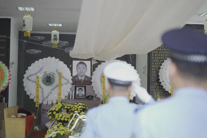 “微笑所长”走了,年仅47岁
