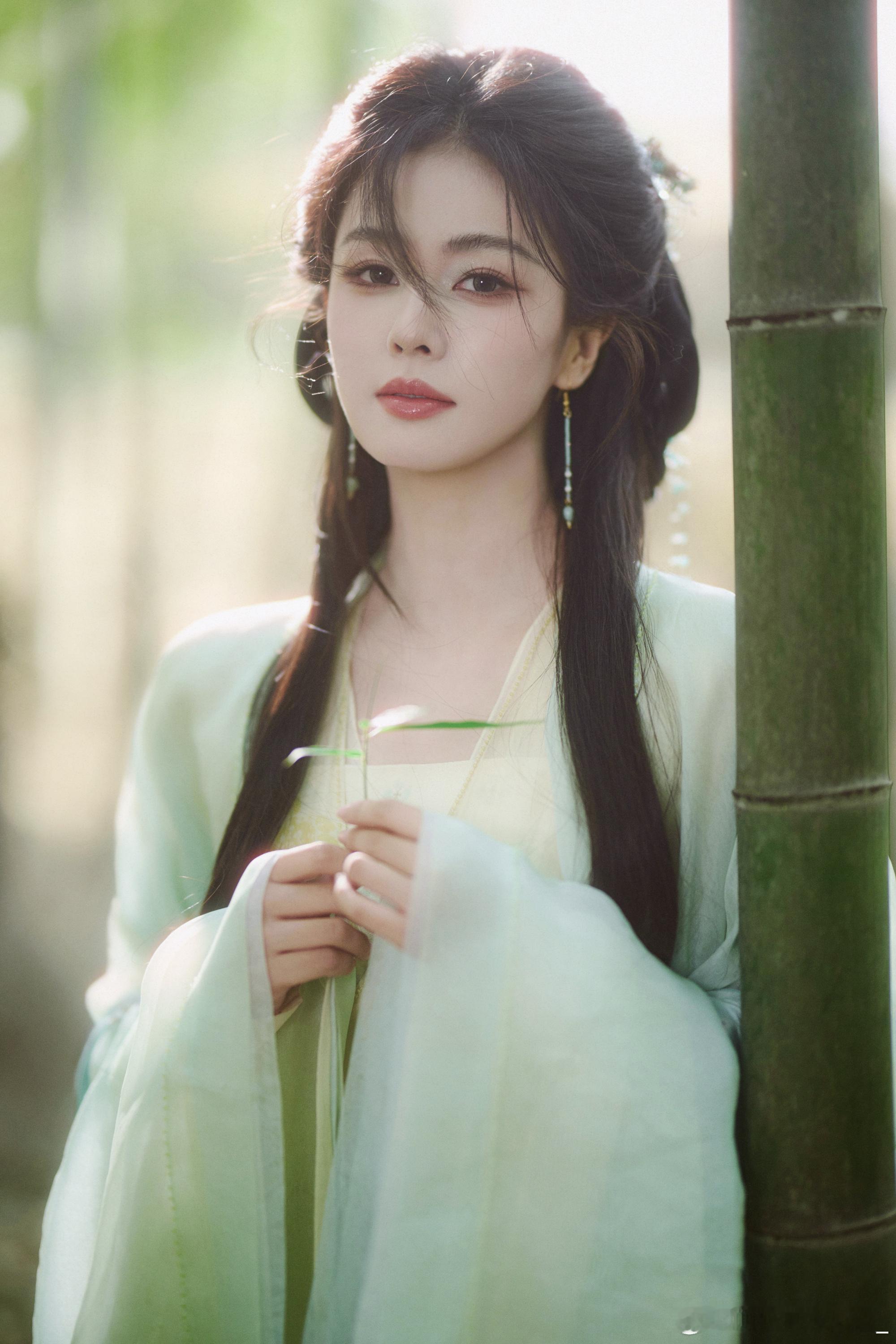 啊啊啊啊，别说话，白鹿临江仙花如月限时返场了 白鹿怎么做什么都很拼啊