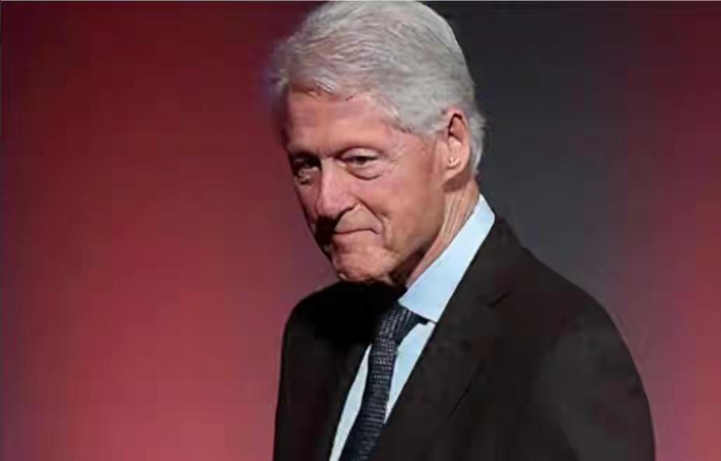 克林顿说他一生做错了两件事
美国前克林顿说自己一生做错了两件事。我猜测，一是错娶