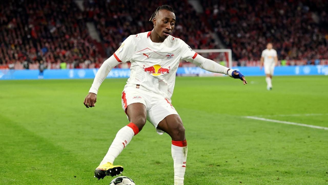 莱比锡前锋迪奥曼德赛季表现出色，吸引了曼联、利物浦、拜仁等多家豪门的关注。
本赛