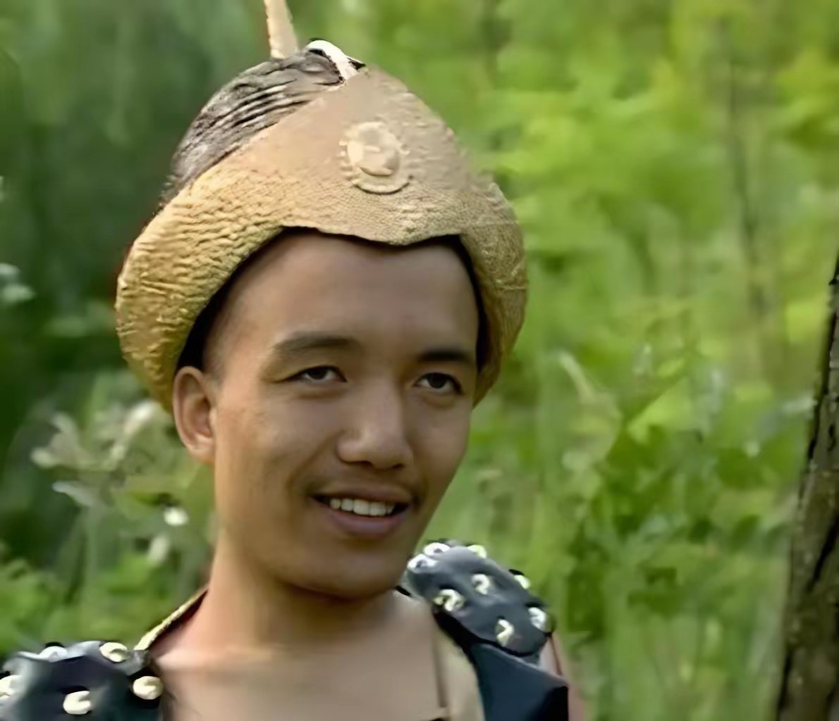 徐杰今天看杜峰的眼神是这样的。北京男篮vs广东男篮