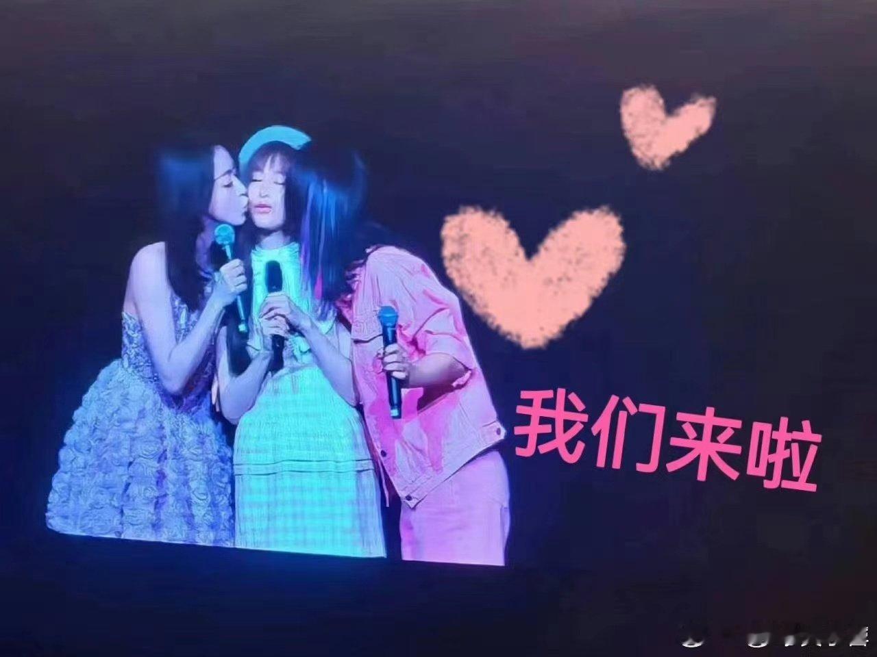 #王心凌为黄小蕾新片打CALL# 王心凌和黄小蕾在浪姐相识，两位现在还有联系呢，