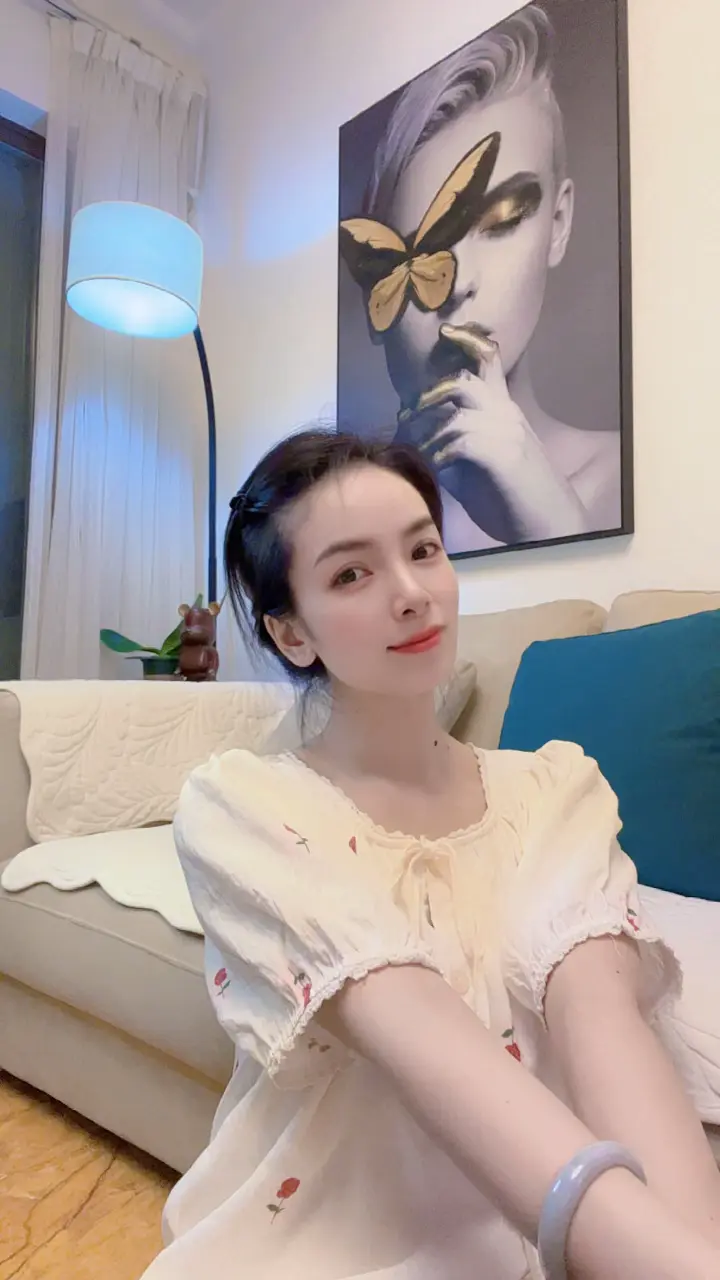 成长会让人越来越安静，会想通，会看透，会长记性～今晚停播一天休息♨️