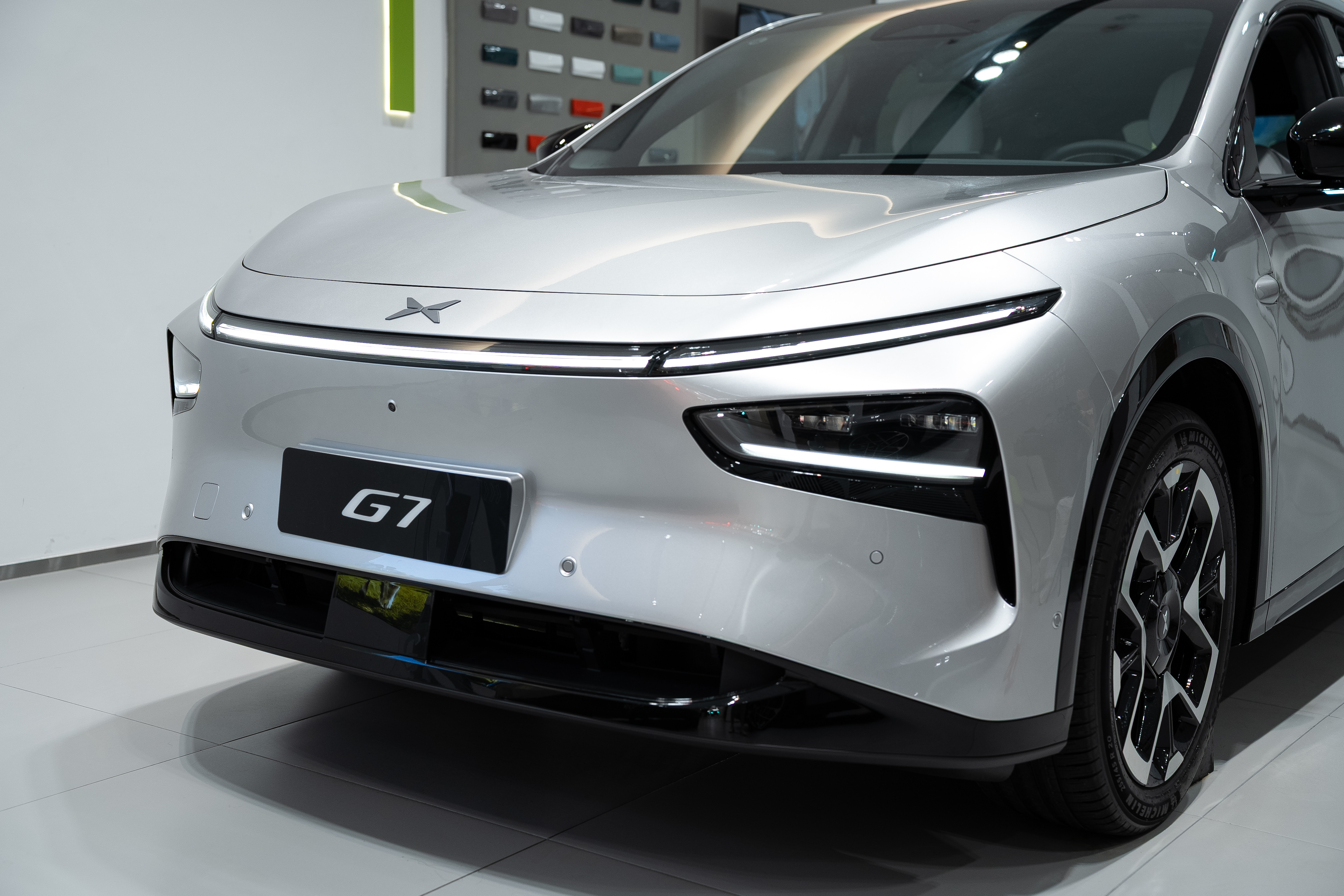 小鹏G7下周就要正式和大家见面了L3级算力+AR-HUD+具有预瞄功能的AI底盘