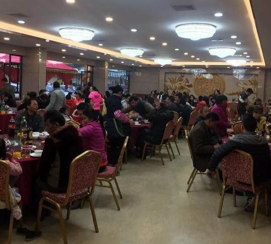 “真是个马大哈！”江西南昌做白酒生意的同学，他朋友父亲办寿酒要他送3箱酒到饭店，