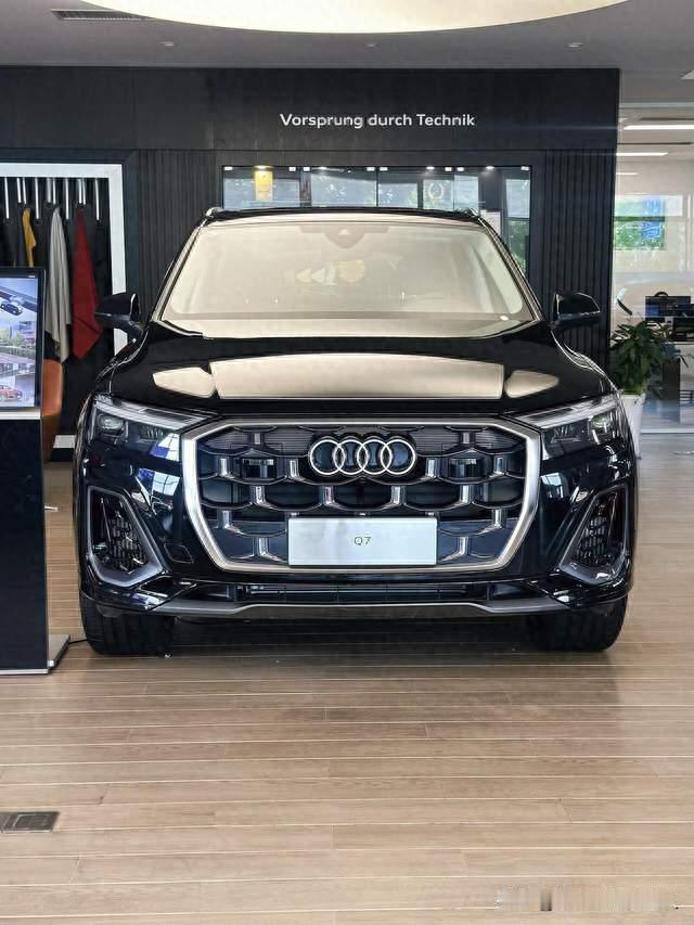 时隔11年全面升级，全新奥迪Q7，能否重返豪华中大型SUV赛场？