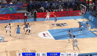 张镇麟和3粒三分，杀死比赛悬念
北京时间1月14日，辽宁与北京的比赛进行至还有1