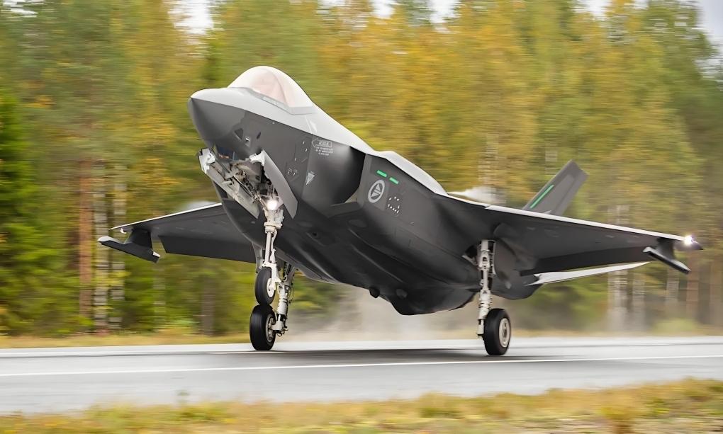 F-35战机如今陷入信任危机，这局面挺值得玩味。一方面，美欧信任危机影响颇大。特