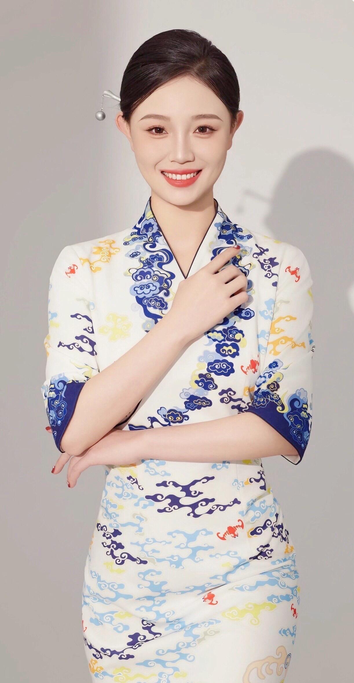 天青色等烟雨。