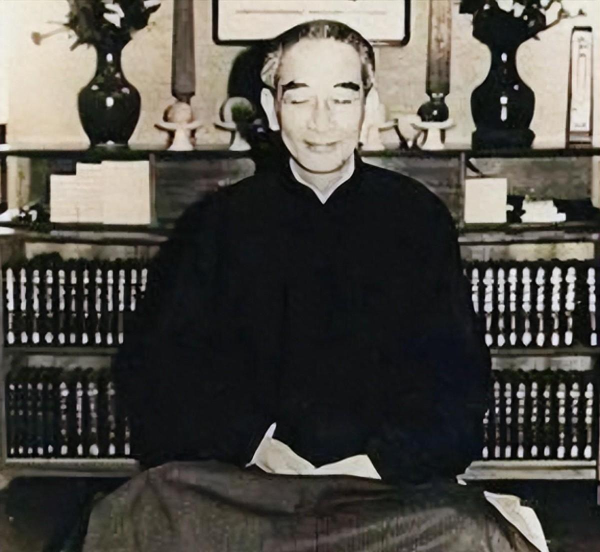 南怀瑾大师未出生即与佛结缘，一生修佛学造诣深厚，去世前只留下两字，背后有何深意？