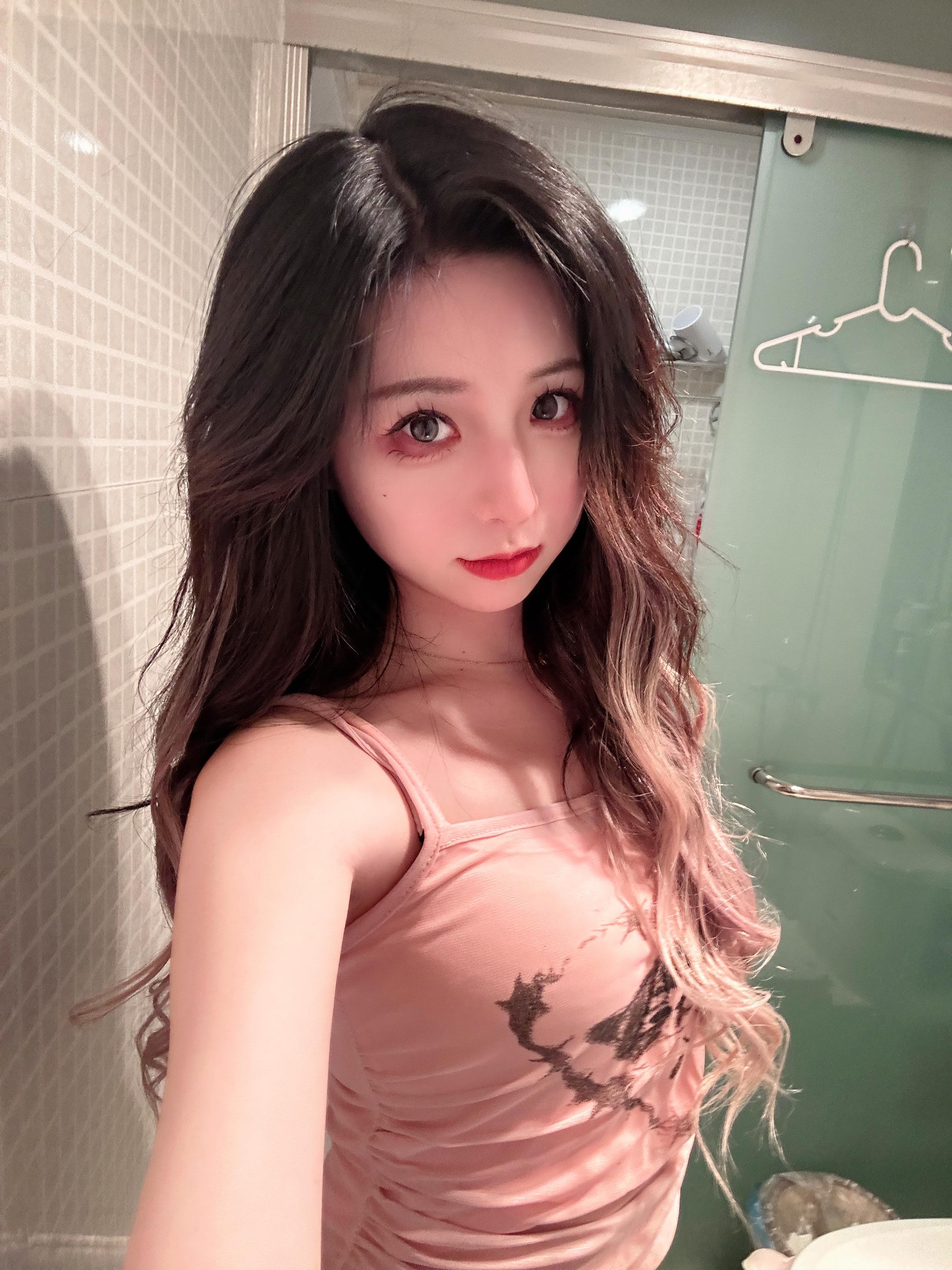 <p>等等我先摆好造型 </p>