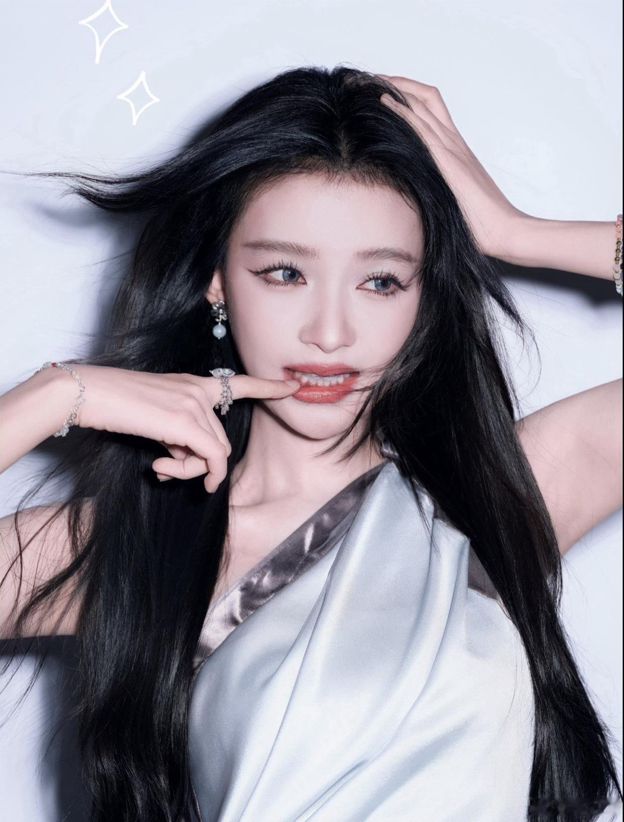 1.孙怡虽然拿了平遥影后，这是一个比较小众的电影展，含金量不高，不过可以在简历上