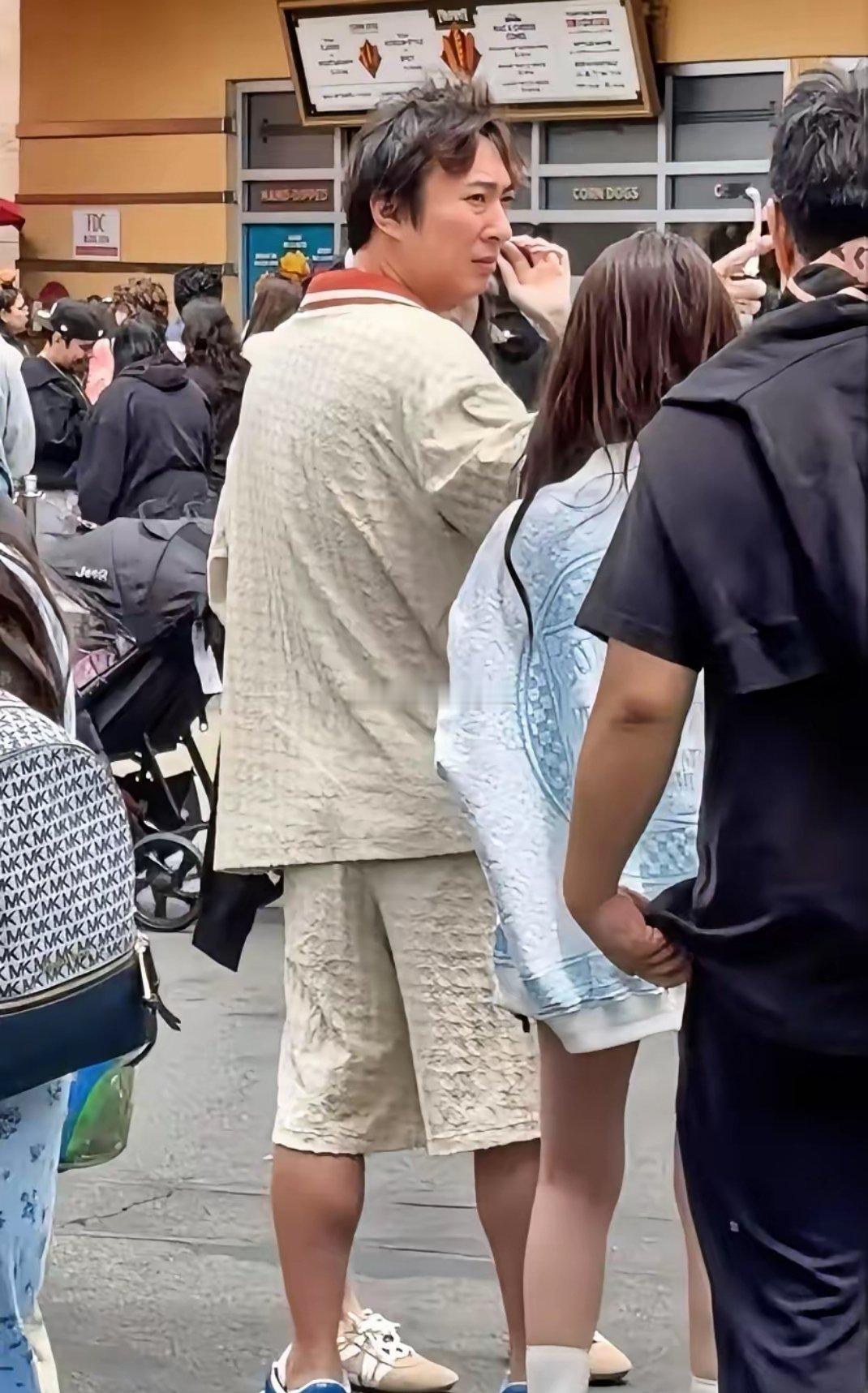 王思聪现在为啥越来越不修边幅、看着邋里邋遢？真不是没钱打理，也不是走什么接地气人