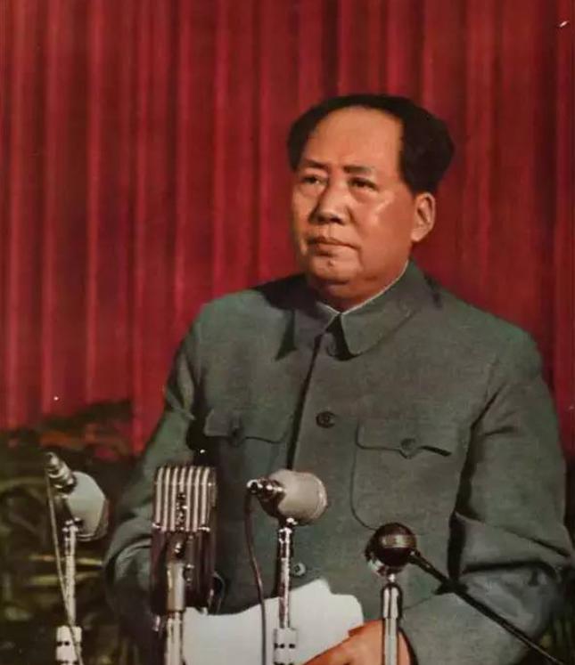 我军顶级的军事天才只有一人，他打的仗，即使别人复盘也打不出来，新中国成立的过程中