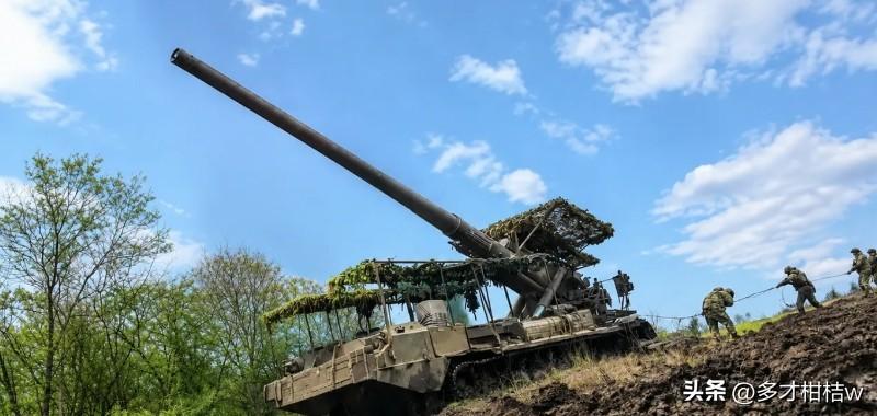 尽管大家均希望莫斯科与基辅应当通过谈判解决他们之间已经进行了4年多的战争。

但