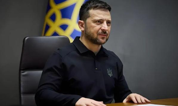 中东这边硝烟一起，居然让俄乌的和谈更悬了，最近俄乌两边又轮番表态，看似都在聊和谈