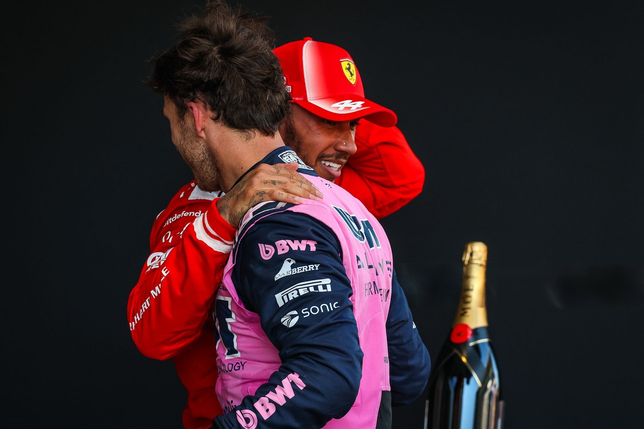 F1冷数据 本赛季每个周末都有积分入账的车手仅剩两位——汉密尔顿和加斯利加斯利赛