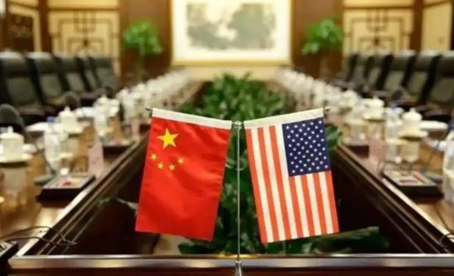 美对多国加征关税 开始反击了！中方强烈反对美方关税，针对白宫制定2条措施！2月1